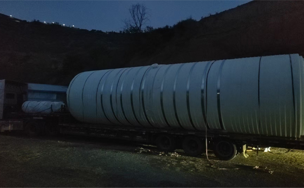 临夏市圆桶运输途中